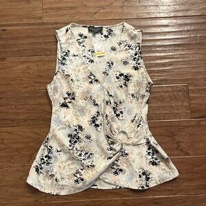 Laundry by Shelli Segal Wrap Top Size S